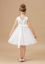Ivory Tulle Satin V-neck Sleeveless Flower Girl Dress With Bowknot