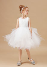 Chic Lace Tulle Sleeveless Flower Girl Dress