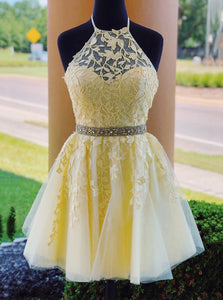 Tulle Lace Appliques Beading Short Homecoming Dress with Lace-Up OM462