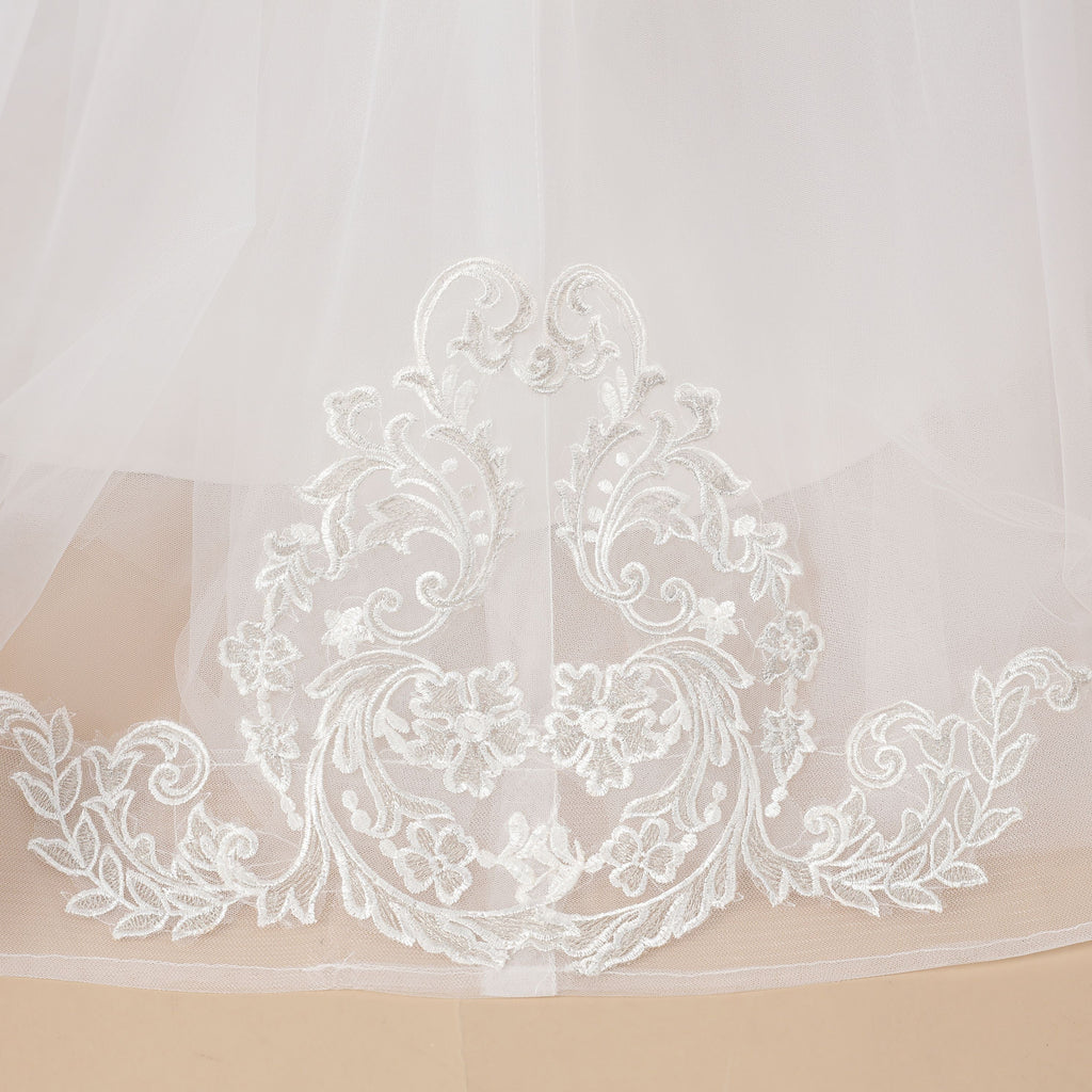 Ivory Multi-Layer Tulle Sleevelesss Applique Flower Girl Dresses with Sweep trailing