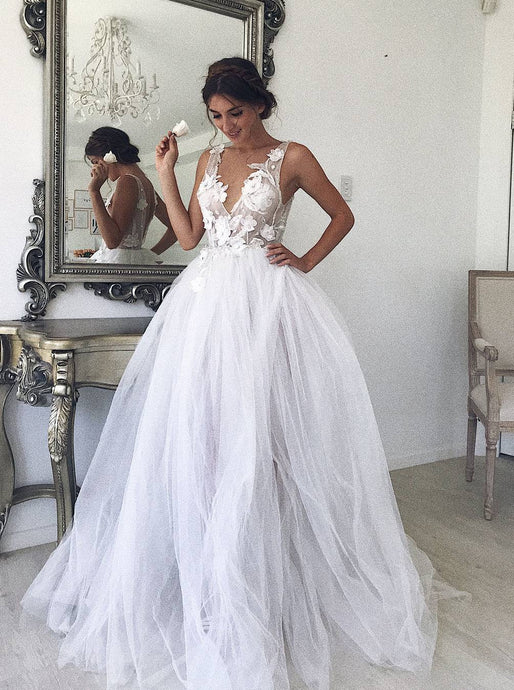 A-line White V-neck Boho Wedding Dresses Tulle Beach Bridal Gown