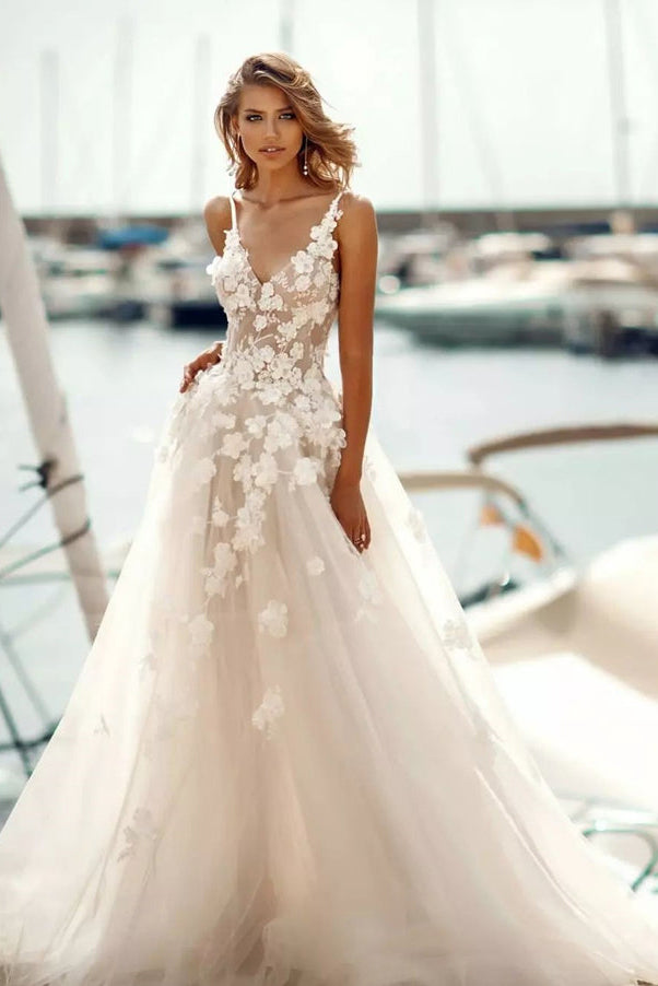 Gorgeous V Neck Tulle Ivory Wedding Dresses with Appliques N138