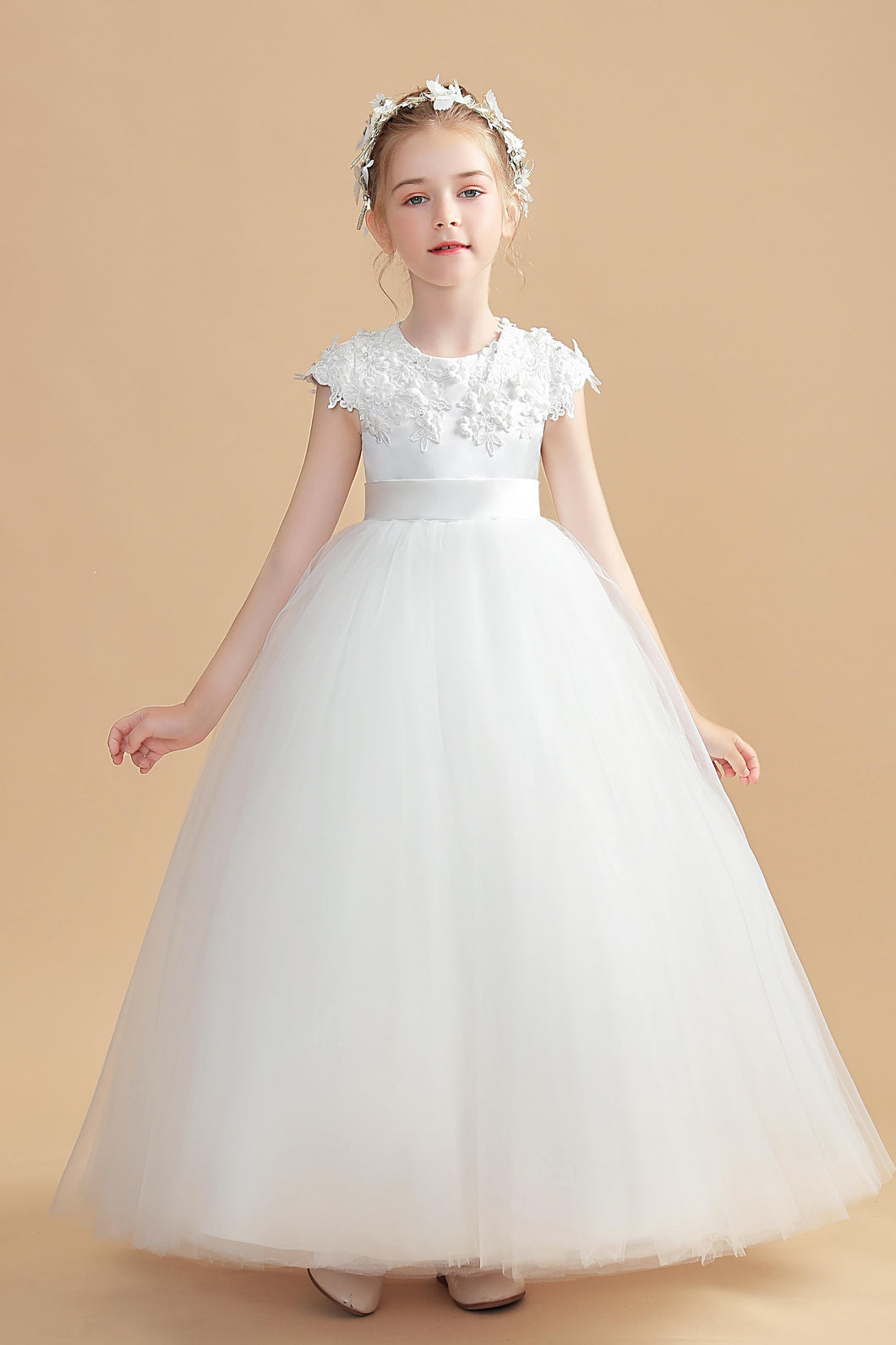 Short Sleeves Round Neck Satin Flower Girl dress With Lace Appliques