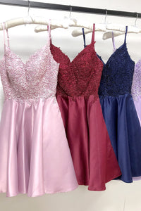 Sexy A-Line Spaghetti-Straps Satin Homecoming Dress With Appliques