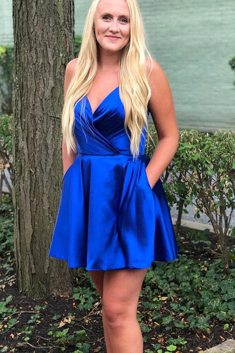 Sexy Short V-Neck Spaghetti Straps Satin Homecoming Dress