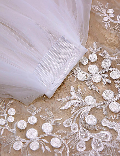Two-tier Lace Applique Edge Wedding Veil With Ruffles OV7